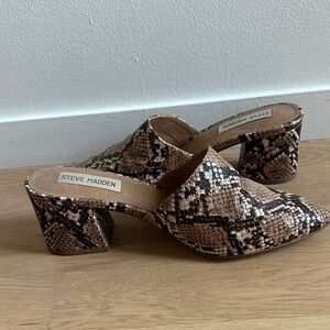 Steve Madden Brown Snakeskin Mules